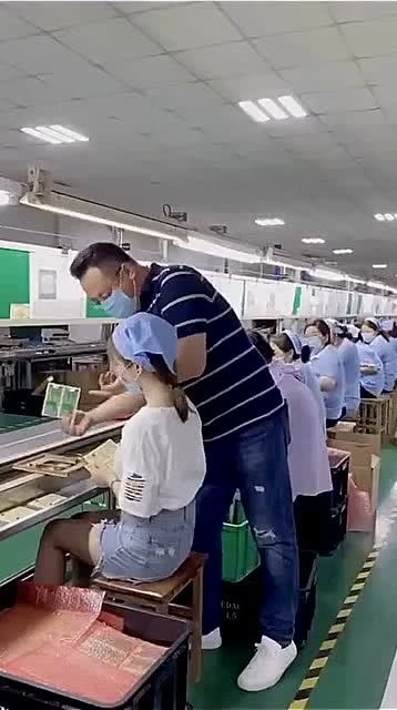 別再說電子廠沒有出息，十年后二舅竟成廠里股東，年入一套房 新一代家用電器的研發之路
